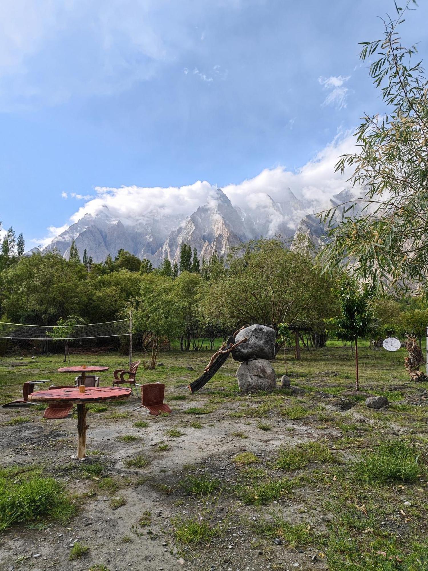 Passu Cones Hotel Pasu Bagian luar foto
