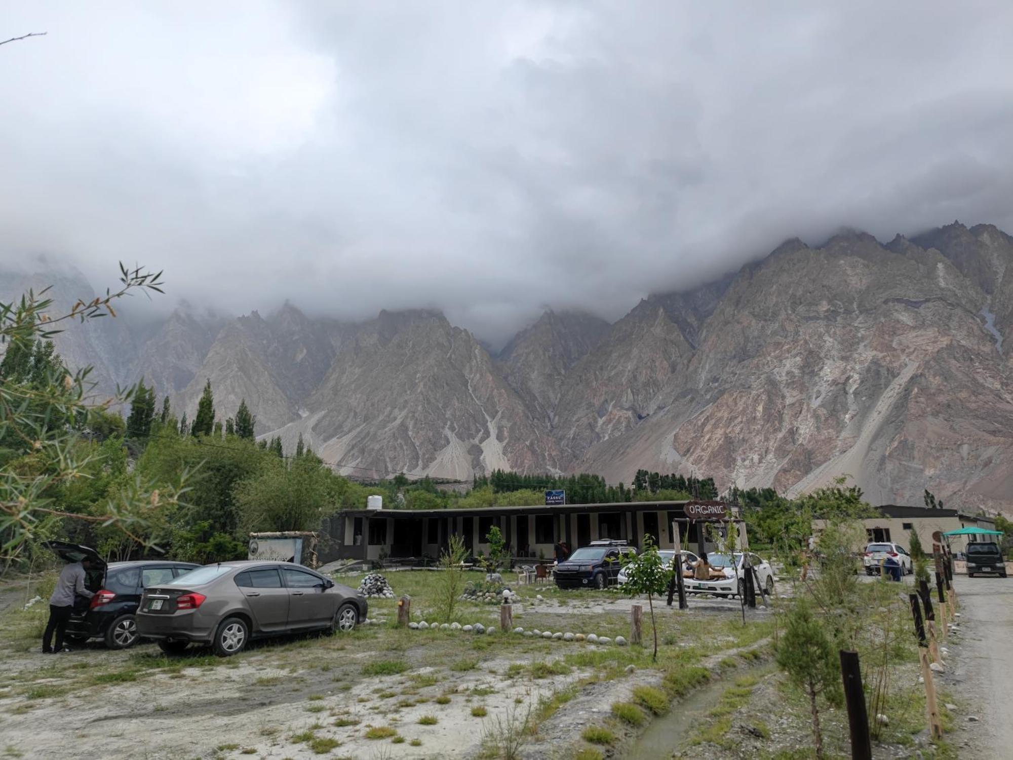 Passu Cones Hotel Pasu Bagian luar foto